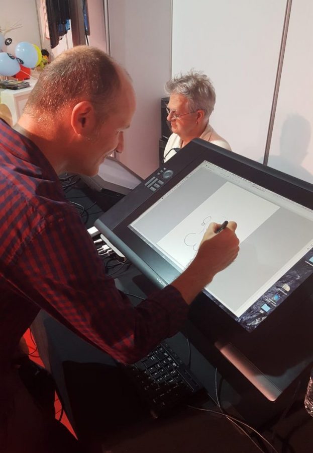 Les dessinateurs curieux essayent la Cintiq 27